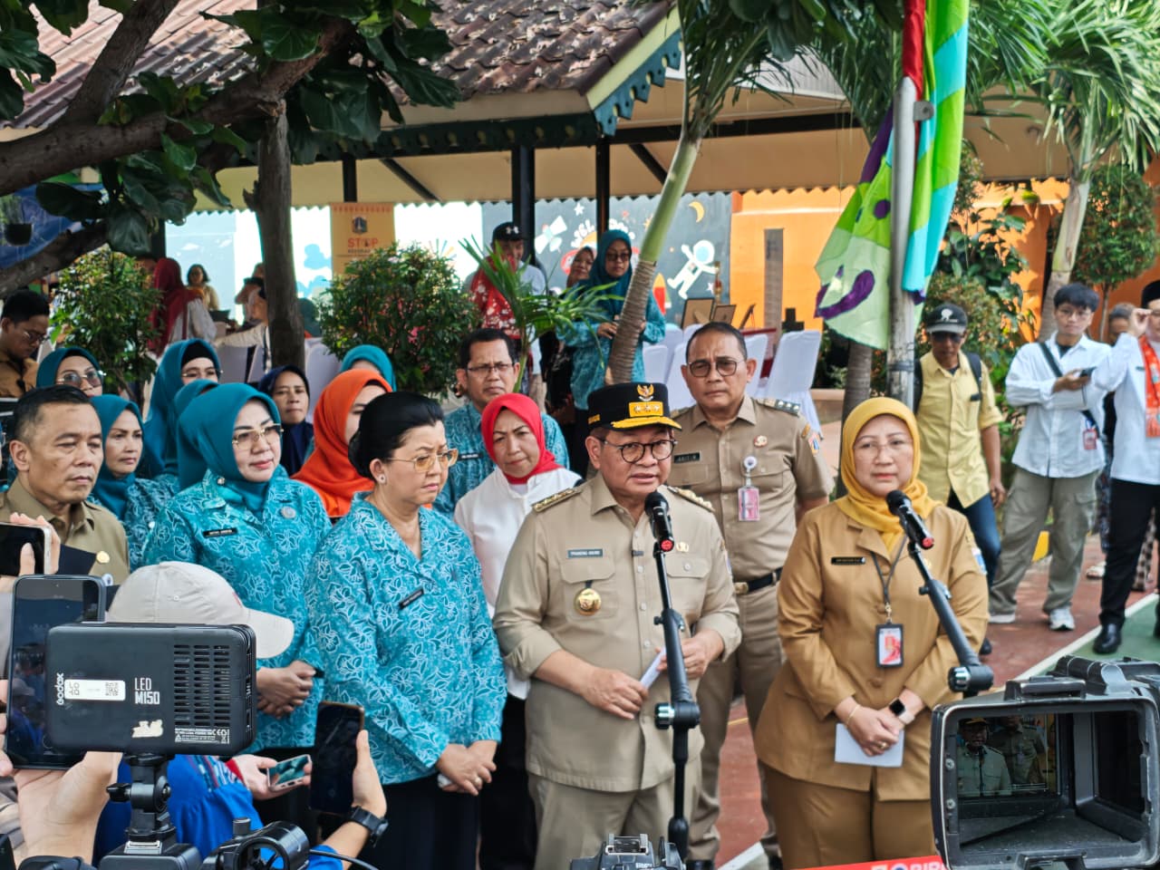 Dongeng Dan Aktivitas Literasi "Dongeng Inspiratif" Di RPTRA Planet Senen Dalam Rangka Peresmian Kantor Lurah Senen Oleh Bapak Gubernur Provinsi DKI Jakarta